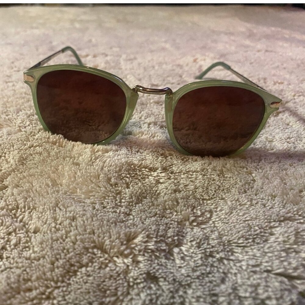 Sea foam Green Shades